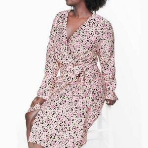 H&M print floral wrap dress pink size S & M, available BNWT